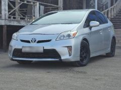 Фото авто Toyota Prius