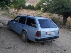 Сүрөт унаа Mercedes-Benz W124