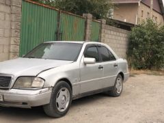 Сүрөт унаа Mercedes-Benz C-Класс