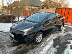 Фото авто Toyota Prius