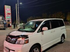 Сүрөт унаа Toyota Voxy