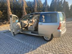 Сүрөт унаа Toyota Raum