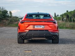 Сүрөт унаа Lamborghini Urus