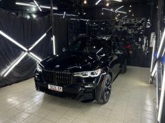 Photo of the vehicle BMW X7