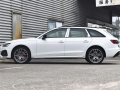 Photo of the vehicle Audi S4