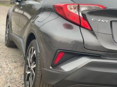 Фото авто Toyota C-HR