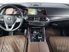 Photo of the vehicle BMW X5