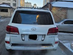 Photo of the vehicle Lexus LX