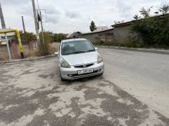 Photo of the vehicle Honda Fit