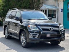 Photo of the vehicle Lexus LX