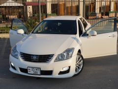 Сүрөт унаа Toyota Crown