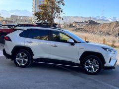 Сүрөт унаа Toyota RAV4