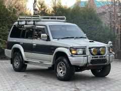 Сүрөт унаа Mitsubishi Pajero