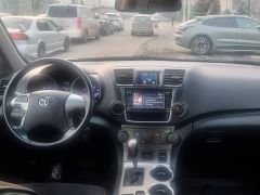 Сүрөт унаа Toyota Highlander