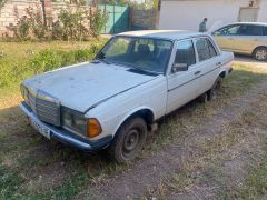 Фото авто Mercedes-Benz W123