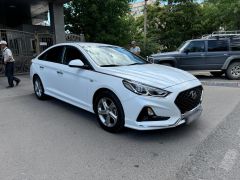 Photo of the vehicle Hyundai Sonata