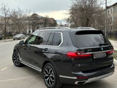 Photo of the vehicle BMW X7