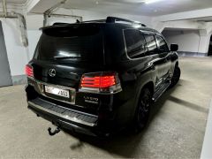 Photo of the vehicle Lexus LX