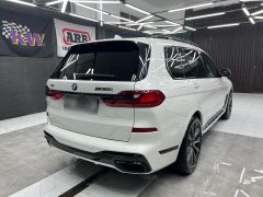 Фото авто BMW X7