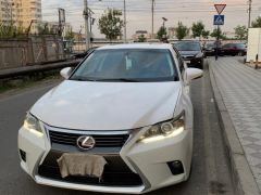 Photo of the vehicle Lexus CT