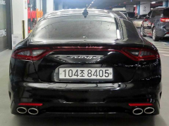 Photo of the vehicle Kia Stinger