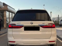 Фото авто BMW X7