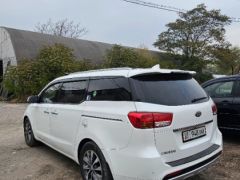 Photo of the vehicle Kia Carnival