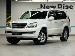 Photo of the vehicle Lexus GX