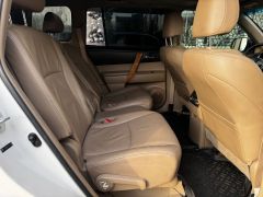 Сүрөт унаа Toyota Highlander