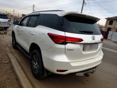 Сүрөт унаа Toyota Fortuner