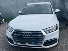 Сүрөт унаа Audi Q5