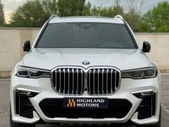 Photo of the vehicle BMW X7