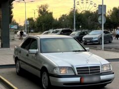 Сүрөт унаа Mercedes-Benz C-Класс