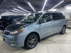 Фото авто Toyota Sienna