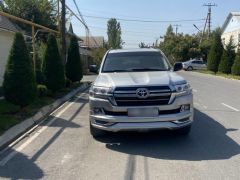 Фото авто Toyota Land Cruiser