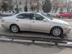 Photo of the vehicle Lexus ES