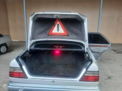 Photo of the vehicle Mercedes-Benz W124