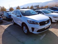 Photo of the vehicle Kia Sorento