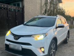 Сүрөт унаа Toyota RAV4