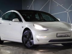 Фото авто Tesla Model 3