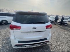 Фото авто Kia Carnival