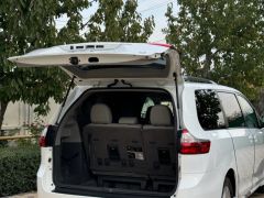 Сүрөт унаа Toyota Sienna