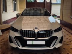 Фото авто BMW i5