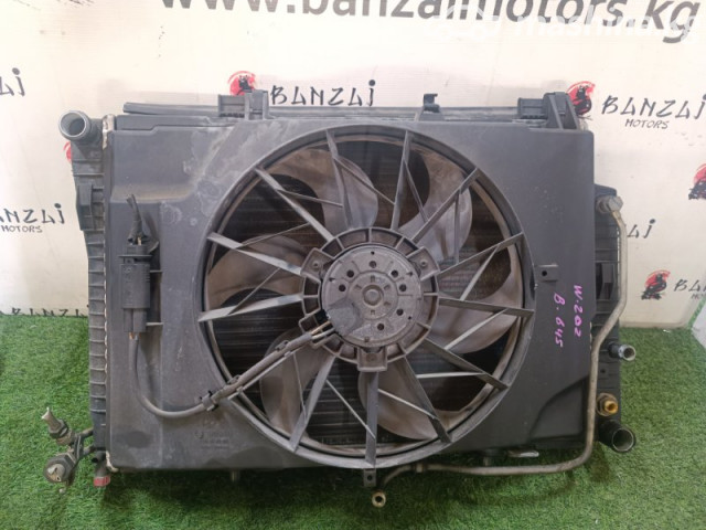 Spare Parts and Consumables - Радиатор охлаждения двигателя W202