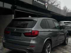 Photo of the vehicle BMW X5