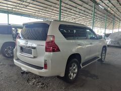 Photo of the vehicle Lexus GX