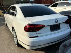 Photo of the vehicle Volkswagen Passat