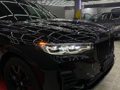 Фото авто BMW X7