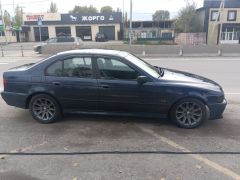 Photo of the vehicle BMW 5 Series