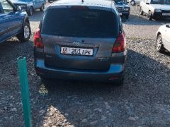 Сүрөт унаа Toyota Corolla Verso